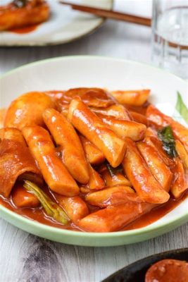  Ddeokbokki au Goût Fumé et Picquant: Plongez-vous dans un Festival de Saveurs Coréennes à Incheon !