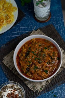  Gheimeh Bademjan : Un Ragoût Luxueux aux Aubergines Fondantes et à la Vielle Viande de Mouton qui se Défait en Bouches