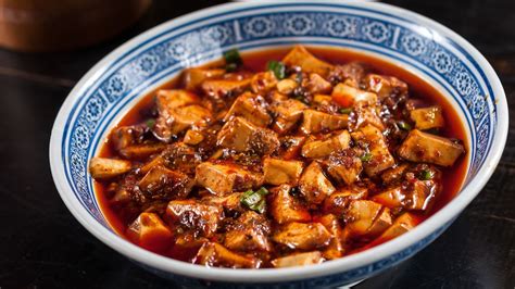  Le Tofu Pourri de Hezhou: Délicieux plat fermenté aux saveurs acidulées et piquantes?