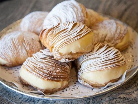  Sfogliatella: Une merveille italienne croustillante et crémeuse à Naples